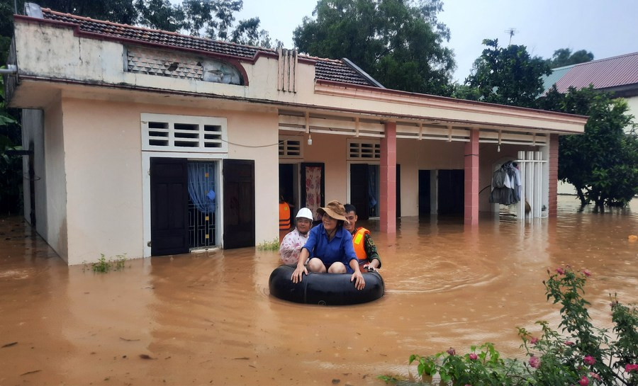 عاصفة نانجكا تضرب كمبوديا وفيتنام