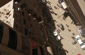 طفل مخمور يتسبب بحادث سير في مصر