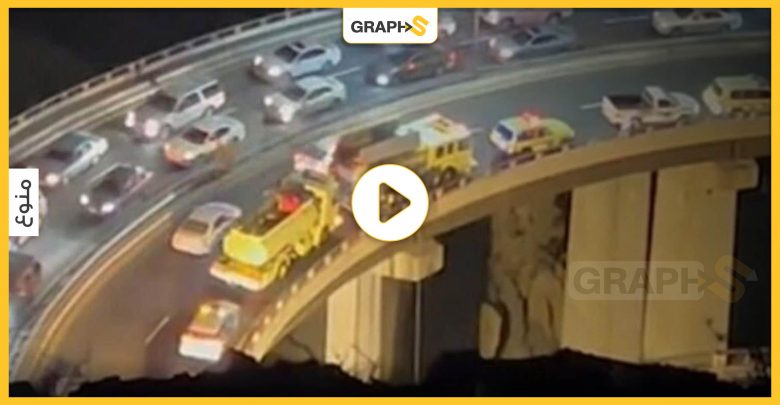 سقوط سيارة من أعلى جسر في السعودية