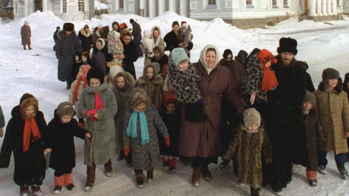  صدور الحكم بحق "كاهن روسي" شهير كان يتبنى 70 ولداً بعد إدانته بـ"الضرب والاعتداء اللأخلاقي" على أولاد