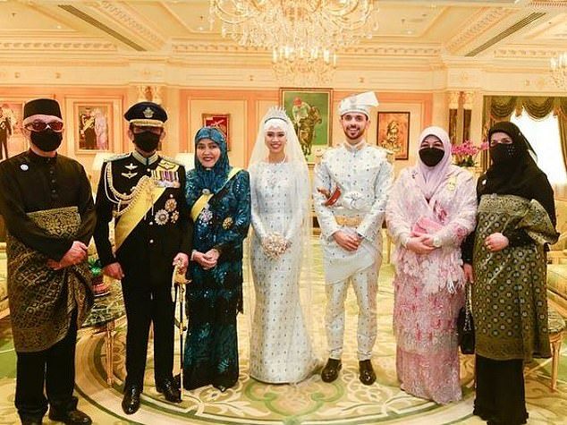 بدأ في مسجد وانتهى في قاعةٍ من الذهب واستمر أسبوعاً.. حفل زفاف أسطوري لابنة سلطان بروناي والعريس من جنسية عربية