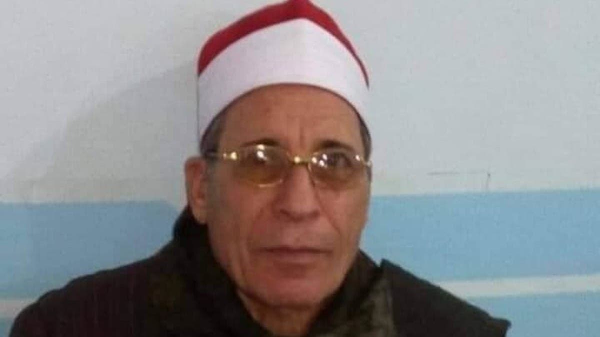  مصر: "الوجبة الأخيرة".. "فسيخ سام" ينهي حياة مُقرئ شهير وزوجته ونجله وتصيب 5 من أحفاده