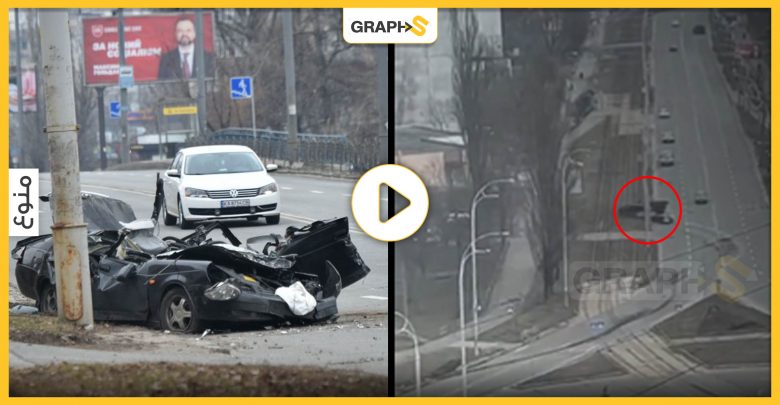 دبابة روسية تدهس سيارة أوكرانية