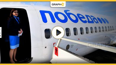 بالفيديو|| طيار روسي يفاجئ الركاب بطائرته بحديث عن الحرب الروسية بأوكرانيا عبر الإذاعة الداخلية
