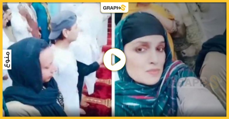 بالفيديو|| صلاة مختلط والنساء يتقدمن صفوف الرجال أثناءها في باكستان