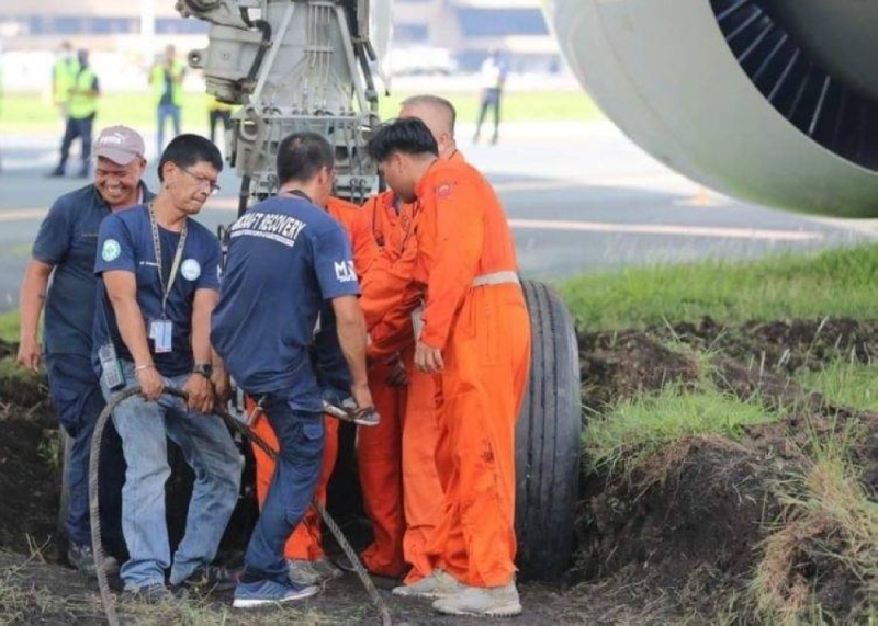 حادث طائرة تابعة لـ الخطوط الجوية السعودية في الفلبين والشركة تصدر بياناً -صور وفيديو