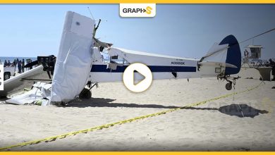 بالفيديو|| لحظة سقوط طائرة على شاطئ هنتنغتون الأمريكي