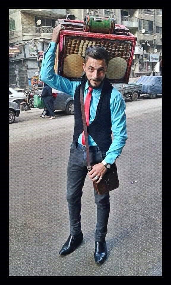الموت يغيب الشاب المصري "يوسف راضي" أشهر بائع فريسكا بالبلاد وسط حالة حزن عليه
