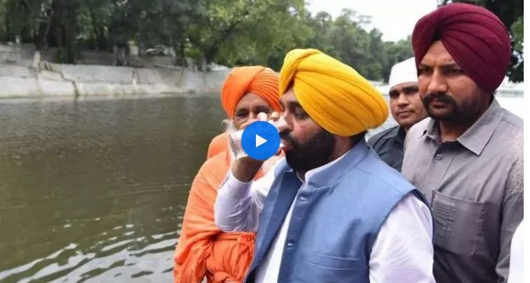 مسؤول هندي يتسمم بعد شربه كأساً من الماء ليثبت نظافة نهر تعتبره الديانة السيخية مقدساً..فيديو