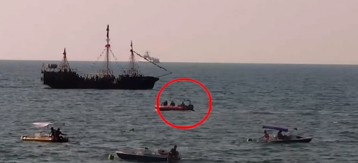 بالفيديو|| إنقاذ رجل من الغرق بالبحر في روسيا باستخدام طائرة بدون طيار