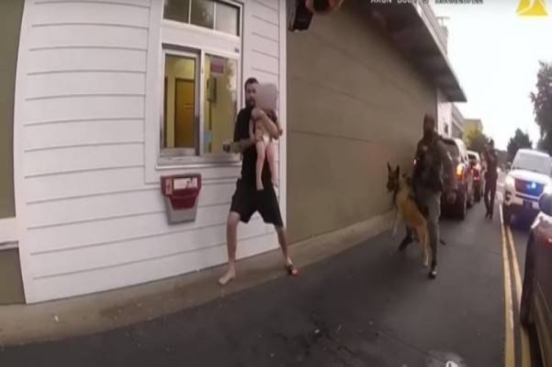 شاب أمريكي يهجم على منزل حبيبته بسلاح واستخدم طريقة غير اعتيادية بالهروب من الشرطة -فيديو وصور
