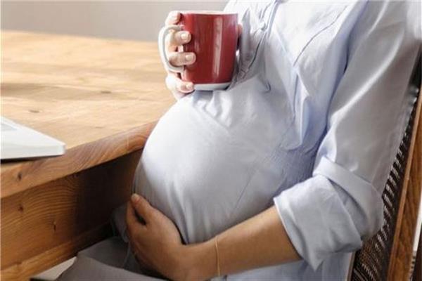 ماهو تأثير استهلاك الكافيين أثناء الحمل .. دراسة تجيب