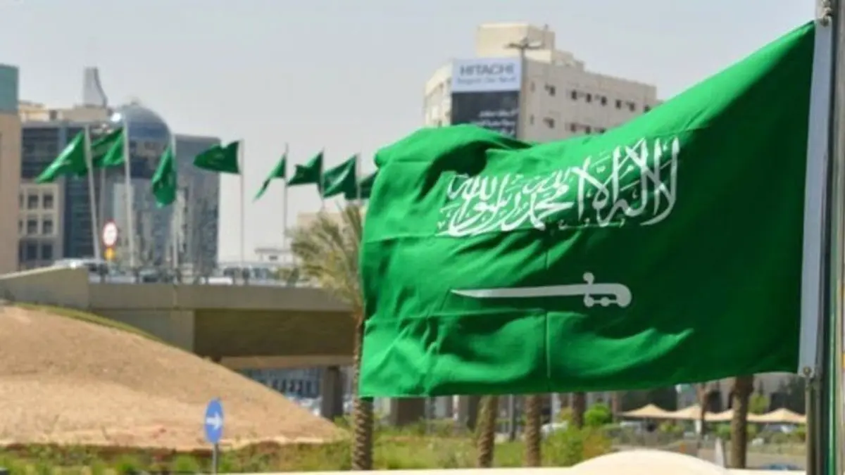 في يوم العلم السعودي.. تعرف إلى مواقف يمنع فيها استخدامه