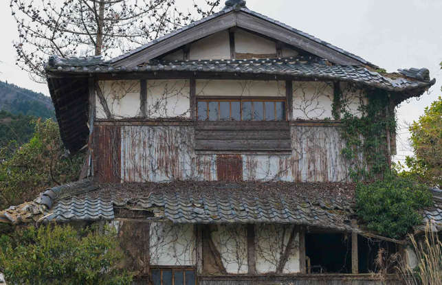 شاهد: منازل أشباح في اليابان.. 8.5 مليون منزل مقابل 3 آلاف دولار للواحد