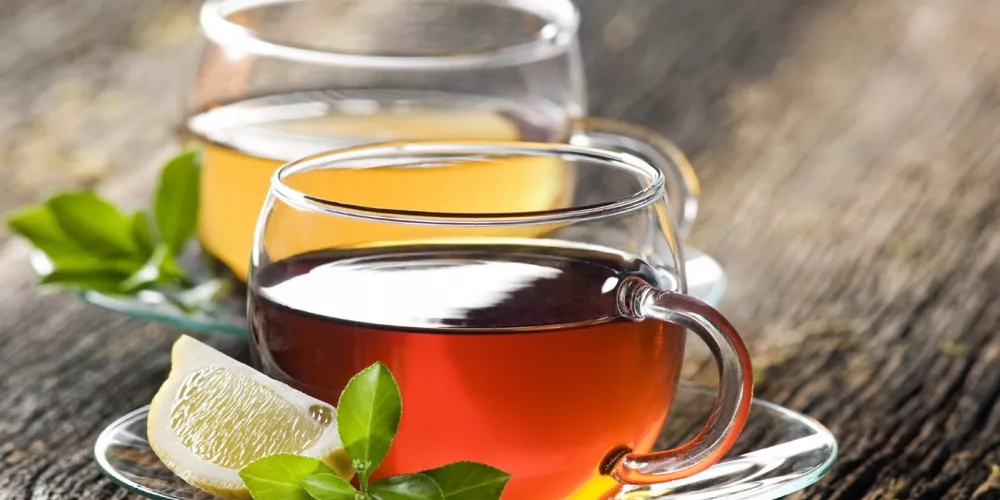 هل كثرة شرب الشاي مضر؟ طبيب مصري يجيب