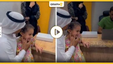بالفيديو|| ردة فعل فتاة صغيرة تسمع صوت الآذان لأول مرة في حياتها
